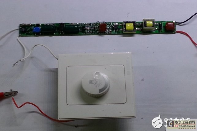 基于du8608可控硅调光led驱动方案