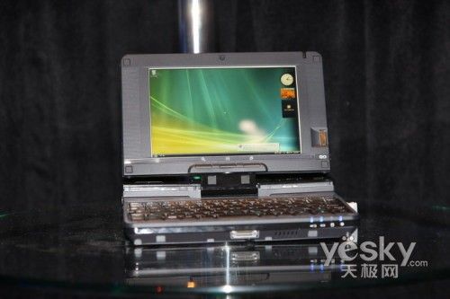 IDF2008:旋转屏幕!富士通MID抢先曝光