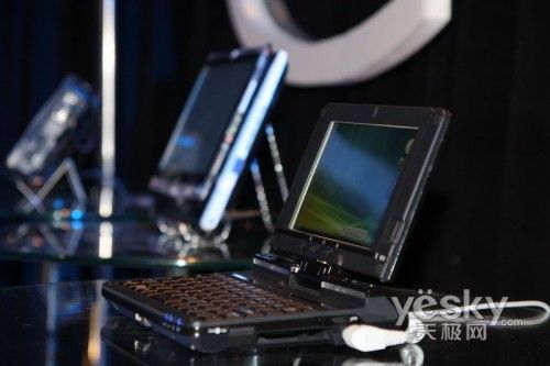 IDF2008:旋转屏幕!富士通MID抢先曝光