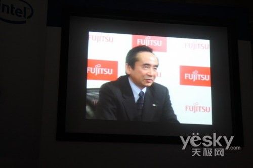 IDF2008:旋转屏幕!富士通MID抢先曝光